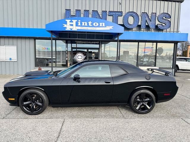 Used 2012 Dodge Challenger R/T RWD image 3