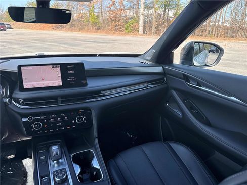 Certified 2025 INFINITI QX60 Luxe w/ Black Edition image 14