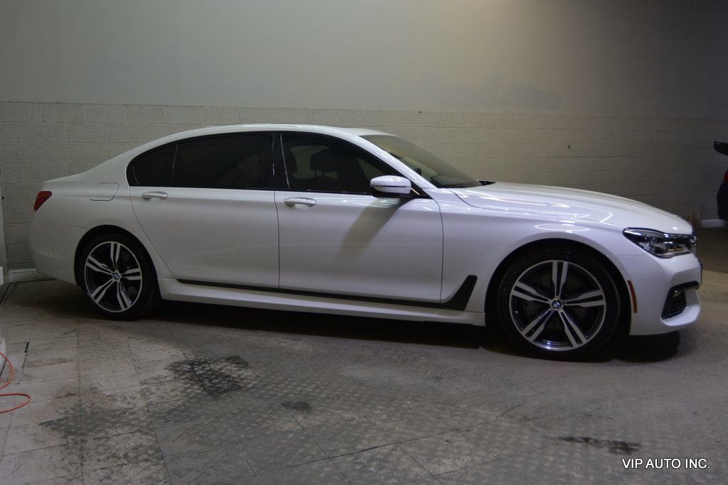 Used 2017 BMW 750i xDrive AWD/4WD image 29