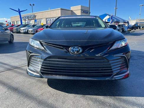 Used 2024 Toyota Camry LE image 2