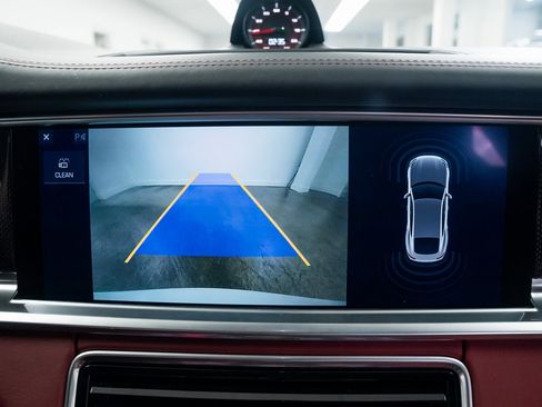 Used 2020 Porsche Panamera GTS image 13