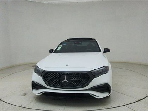 Used 2024 Mercedes-Benz E 450 4MATIC Sedan w/ Airmatic Package image 71