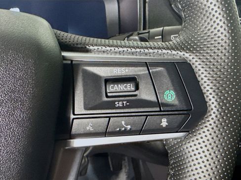 Used 2024 Mitsubishi Outlander SE image 15