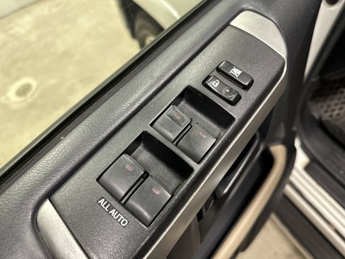 Used 2013 Toyota 4Runner Limited AWD/4WD image 15