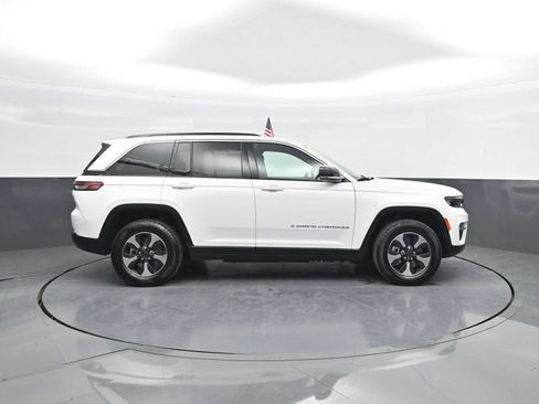 Used 2024 Jeep Grand Cherokee Limited 4xe AWD/4WD image 9