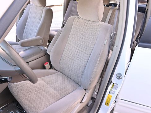 Used 2006 Toyota Tundra SR5 w/ All Weather Guard Pkg image 22