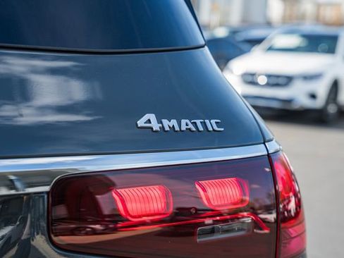 New 2026 Mercedes-Benz GLS 450 4MATIC image 8