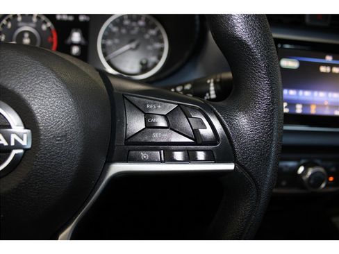 Used 2023 Nissan Versa SV image 25