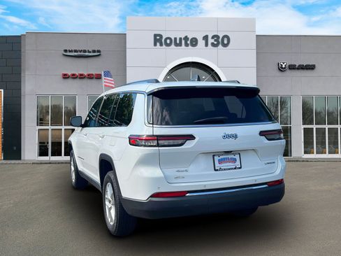 Used 2023 Jeep Grand Cherokee L Laredo w/ Luxury Tech Group I AWD/4WD image 3