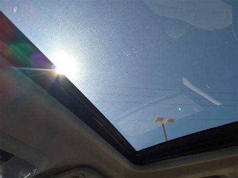 Certified 2025 Subaru Crosstrek 2.0i Premium image 31