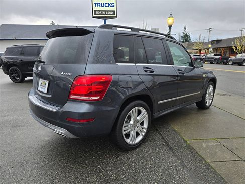 Used 2015 Mercedes-Benz GLK 350 4MATIC image 5