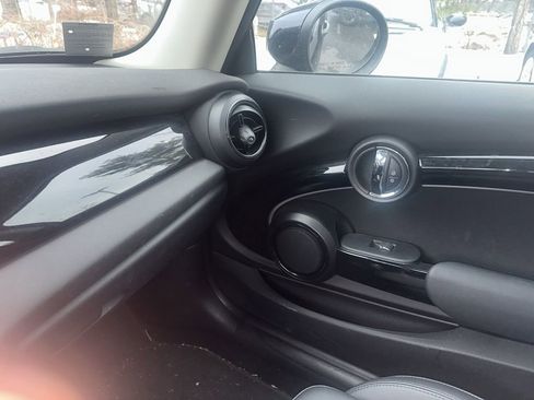 Used 2023 MINI Cooper S image 40