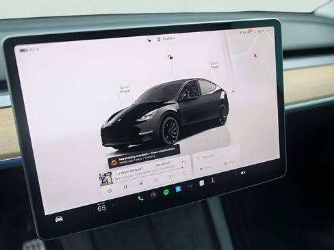 Used 2023 Tesla Model Y Performance AWD/4WD image 17