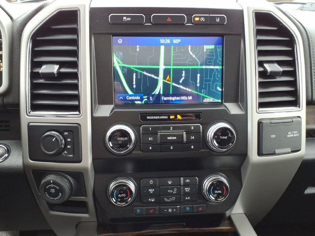 Used 2020 Ford F150 Lariat w/ Equipment Group 502A Luxury AWD/4WD image 18