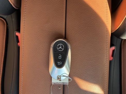 Used 2023 Mercedes-Benz C 300 Sedan image 20