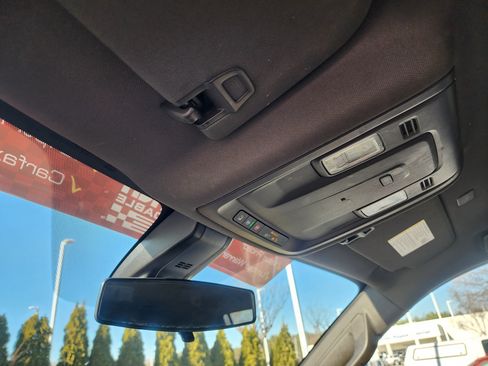 Used 2021 Chevrolet Suburban LS image 36