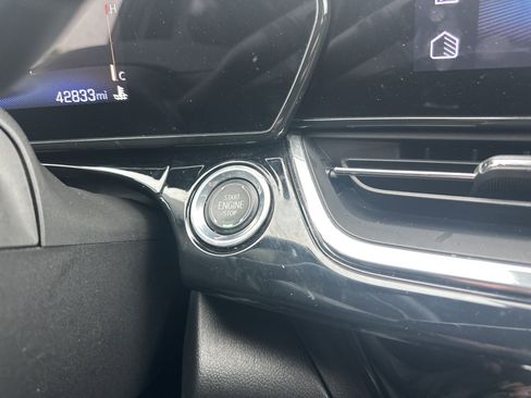 Used 2024 Chevrolet Trax ACTIV FWD image 23