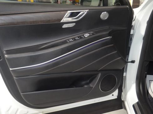 Used 2024 Genesis GV80 2.5T image 13