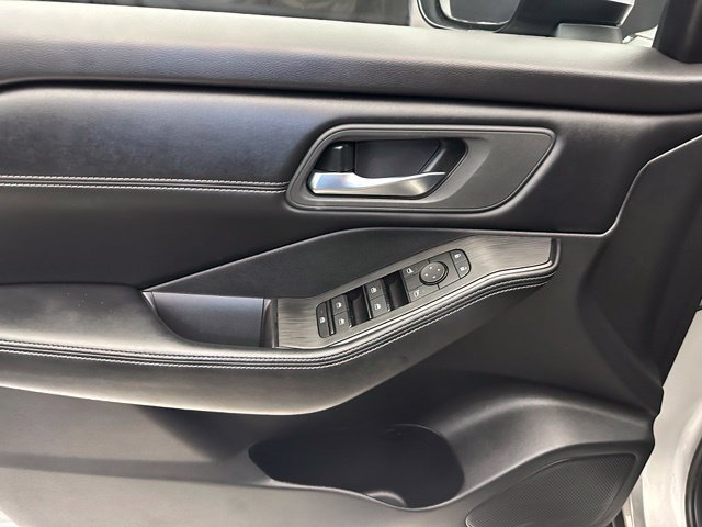 Certified 2024 Nissan Rogue SV w/ SV Premium Package AWD/4WD image 21
