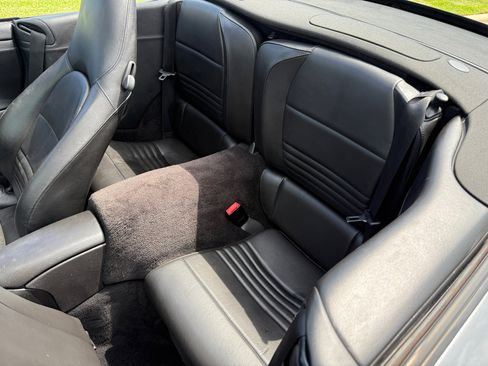 Used 2004 Porsche 911 Carrera 4S image 36