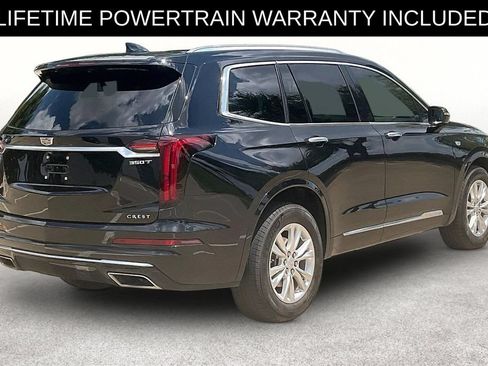 Used 2024 Cadillac XT6 Luxury FWD image 2