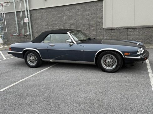 Used 1989 Jaguar XJS V12 Convertible RWD image 5