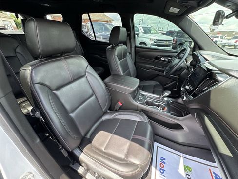 Used 2024 Chevrolet Traverse RS image 26