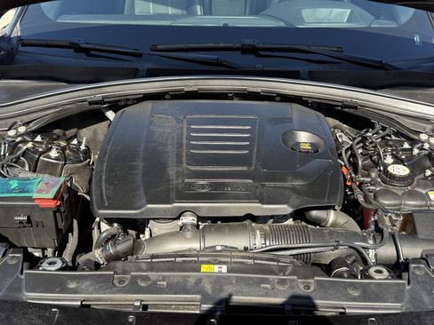 Used 2022 Land Rover Range Rover Velar R-Dynamic S image 33