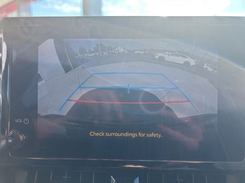 Used 2023 Toyota Corolla LE image 28