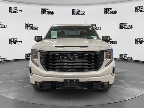 Used 2025 GMC Sierra 1500 Denali Ultimate AWD/4WD image 8