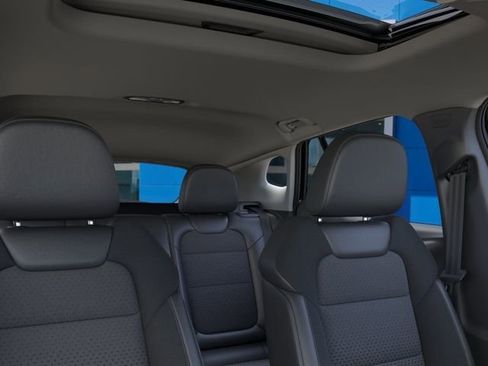 New 2026 Chevrolet Trax LT w/ Sunroof Package image 50