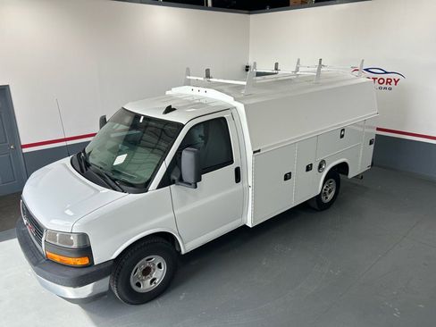 Used 2020 GMC Savana 3500 w/ Power Convenience Package image 17