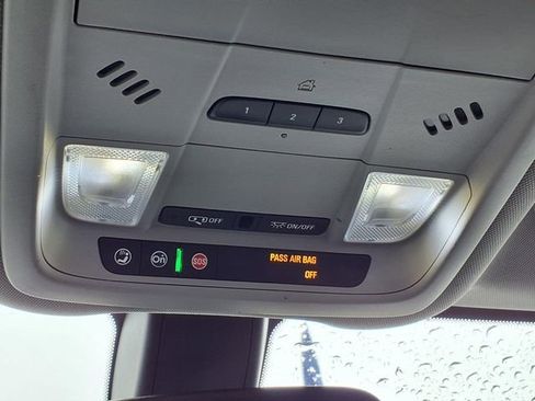 Used 2019 Chevrolet Equinox Premier AWD/4WD image 14