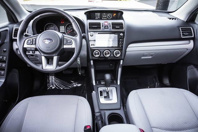 Used 2017 Subaru Forester 2.5i Premium w/ Popular Package #2A AWD/4WD image 17