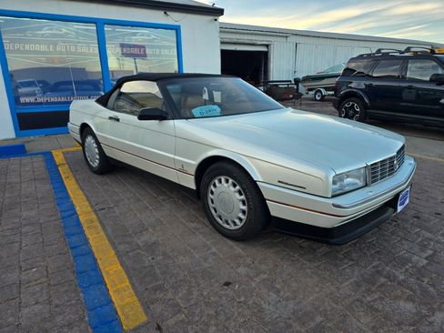 Used 1993 Cadillac Allante FWD image 3