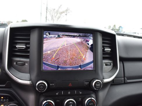 Used 2021 RAM 1500 Big Horn image 18