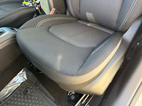 Certified 2023 Jeep Renegade Altitude w/ Sun/Sound Group image 19