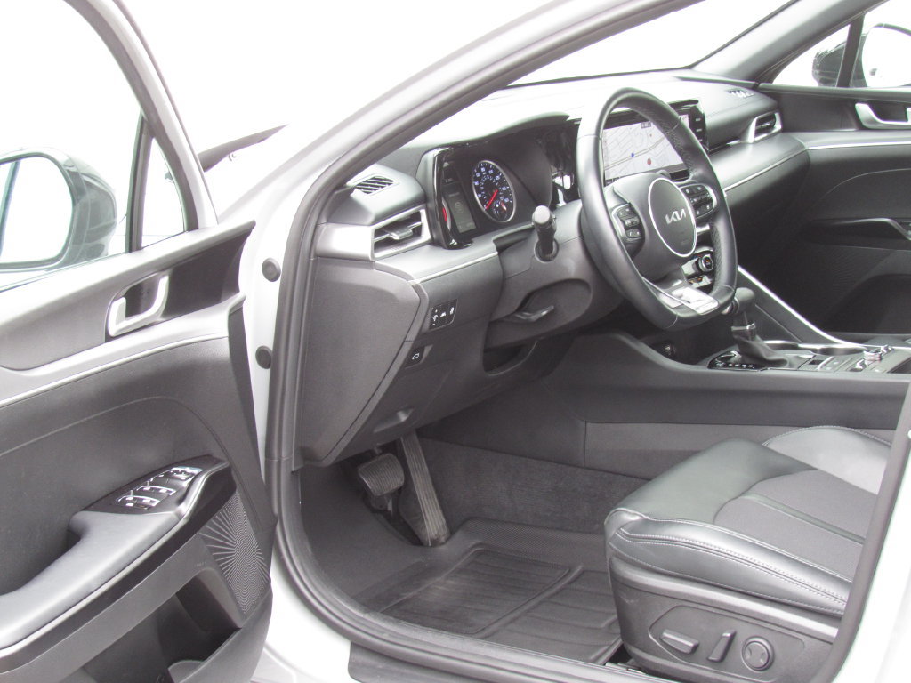 Certified 2024 Kia K5 GT-Line FWD image 9