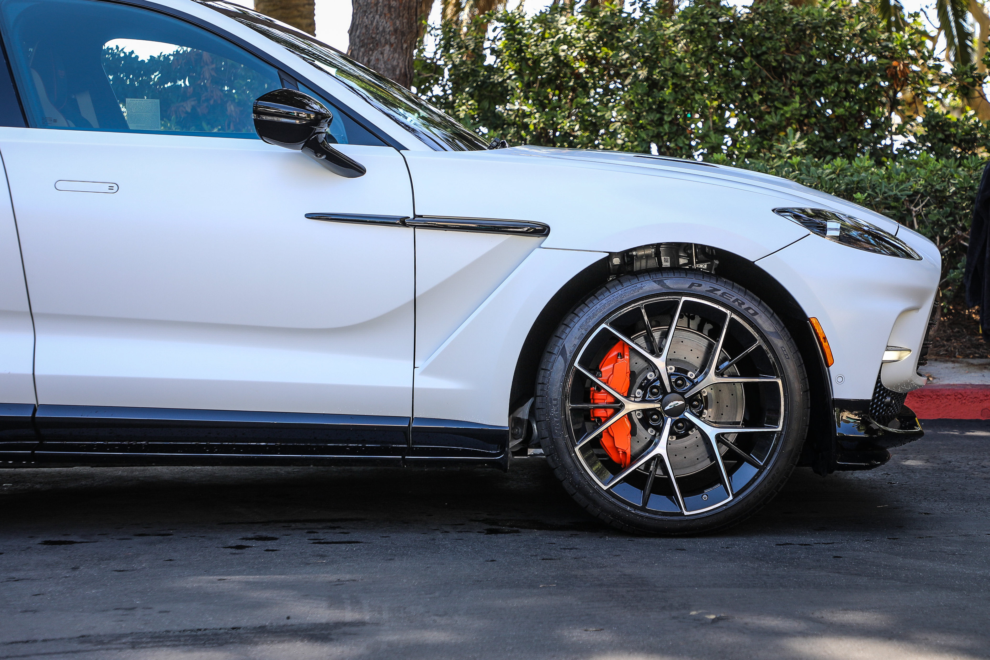 Used 2025 Aston Martin DBX 707 AWD/4WD image 29