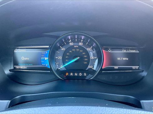 Used 2018 Ford Explorer XLT w/ Equipment Group 202A FWD image 22