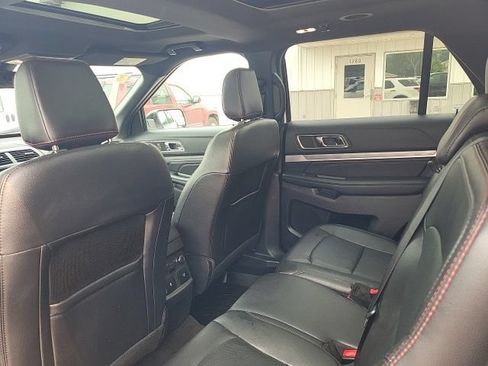 Used 2019 Ford Explorer Sport AWD/4WD image 12