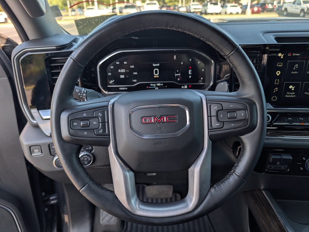 Used 2024 GMC Sierra 1500 Elevation w/ Elevation Premium Package AWD/4WD image 4