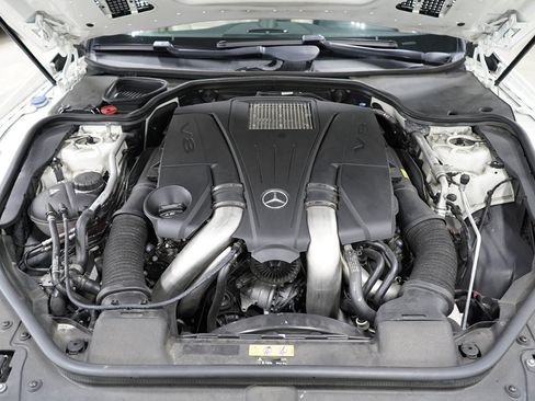 Used 2016 Mercedes-Benz SL 550 w/ Driver Assistance Package image 49