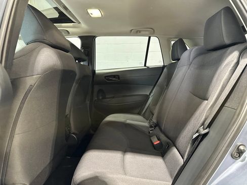 Used 2025 Toyota Corolla Cross LE w/ Moonroof Package AWD/4WD image 15