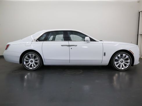 Used 2022 Rolls-Royce Ghost AWD/4WD image 4