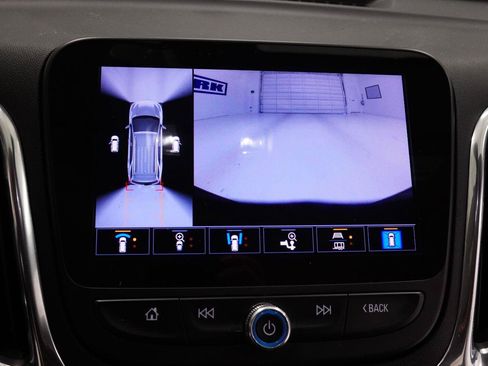 Used 2022 Chevrolet Equinox LT FWD image 17