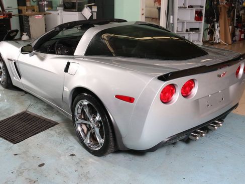 Used 2011 Chevrolet Corvette Grand Sport w/ Preferred Equipment Group RWD image 75