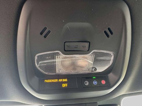 Used 2024 Chevrolet Trax RS w/ Driver Confidence Package FWD image 33
