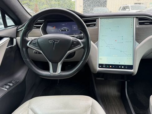 Used 2015 Tesla Model S 70D AWD/4WD image 2