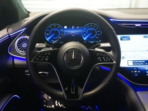 Used 2023 Mercedes-Benz EQS 580 4MATIC Sedan image 15